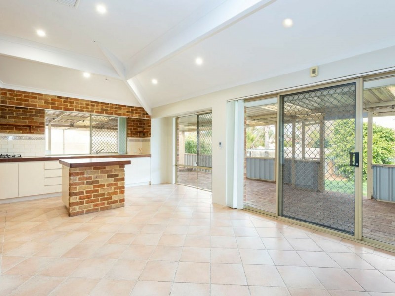 7 Rudall Court, Clarkson WA 6030