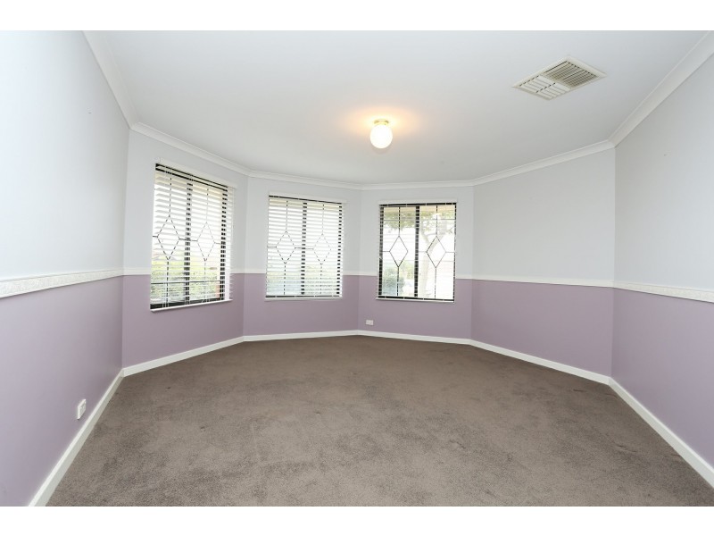 33 Sherlock Rise, Carramar WA 6031