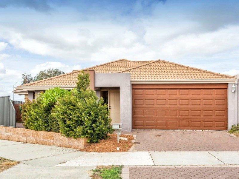 1 Girramay Rd, Banksia Grove WA 6031