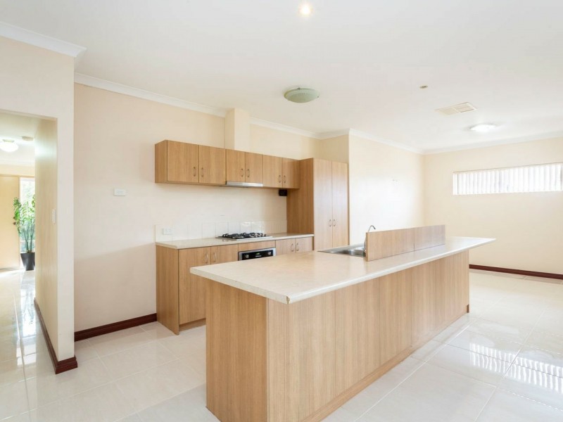 1 Girramay Rd, Banksia Grove WA 6031