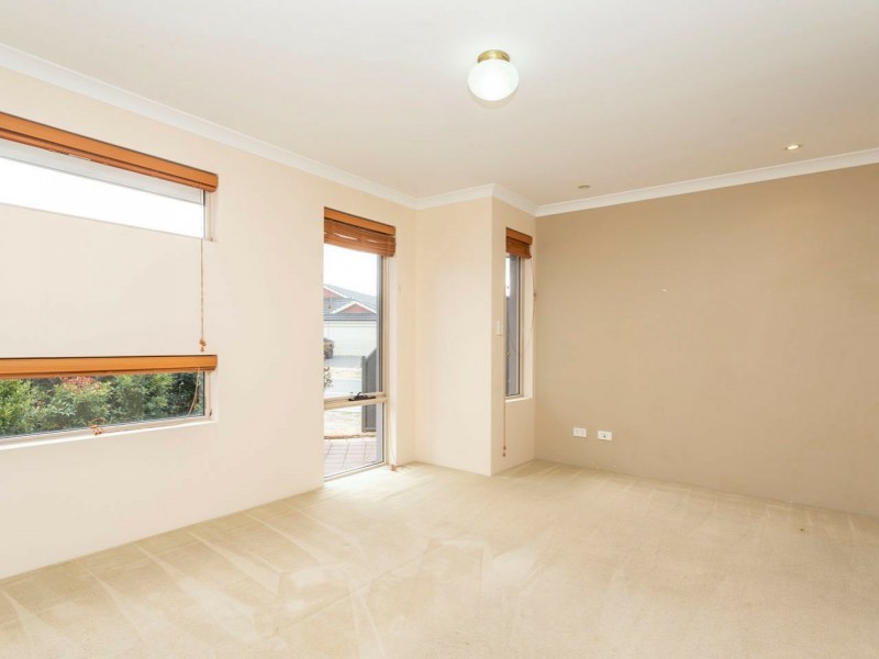 1 Girramay Rd, Banksia Grove WA 6031