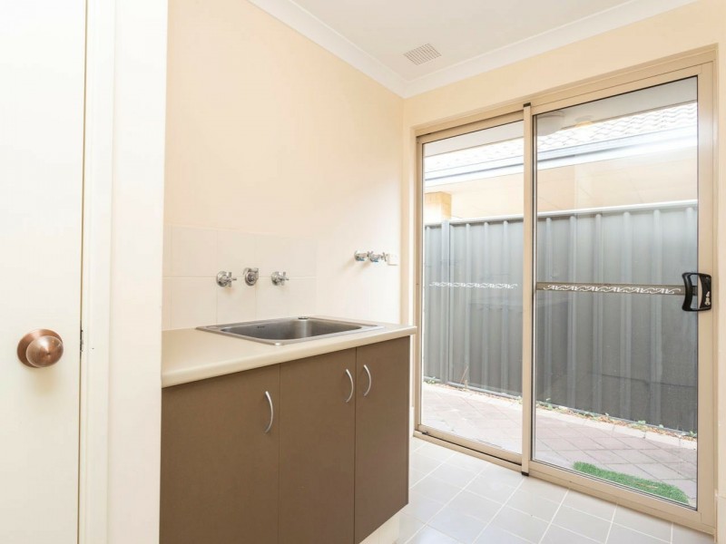 1 Girramay Rd, Banksia Grove WA 6031