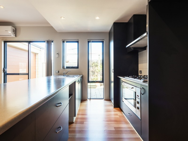 8 Fisherton Circuit, Kinross WA 6028