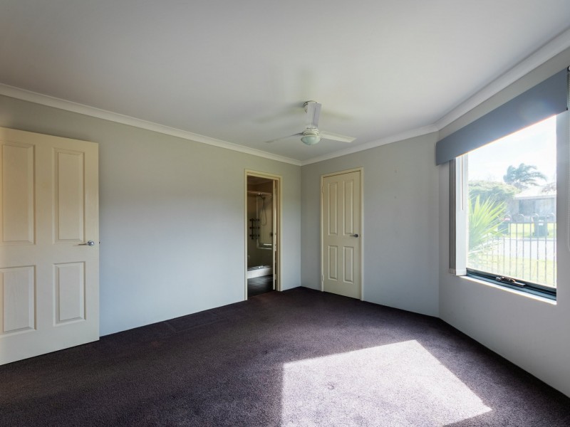 8 Fisherton Circuit, Kinross WA 6028