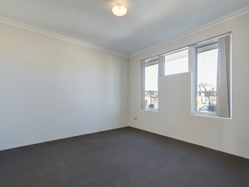 7 Hybrid Green, Banksia Grove WA 6031