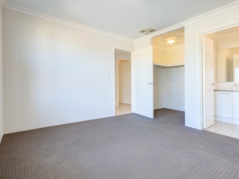 7 Hybrid Green, Banksia Grove WA 6031