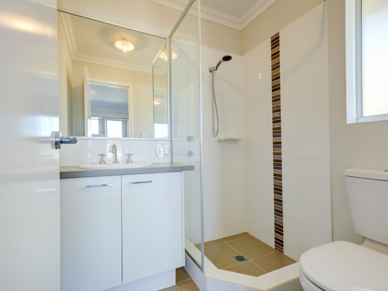 7 Hybrid Green, Banksia Grove WA 6031