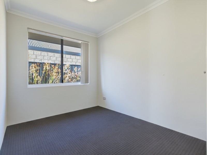 7 Hybrid Green, Banksia Grove WA 6031