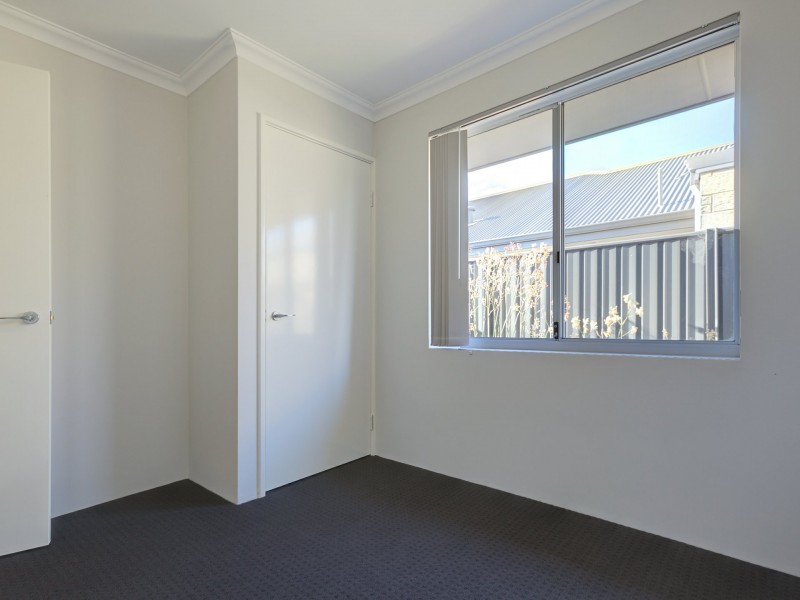 7 Hybrid Green, Banksia Grove WA 6031