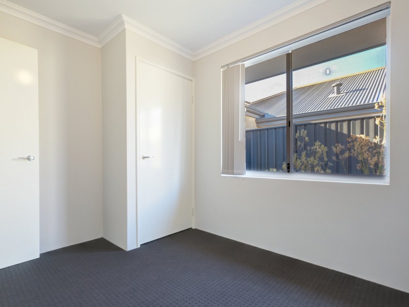 7 Hybrid Green, Banksia Grove WA 6031