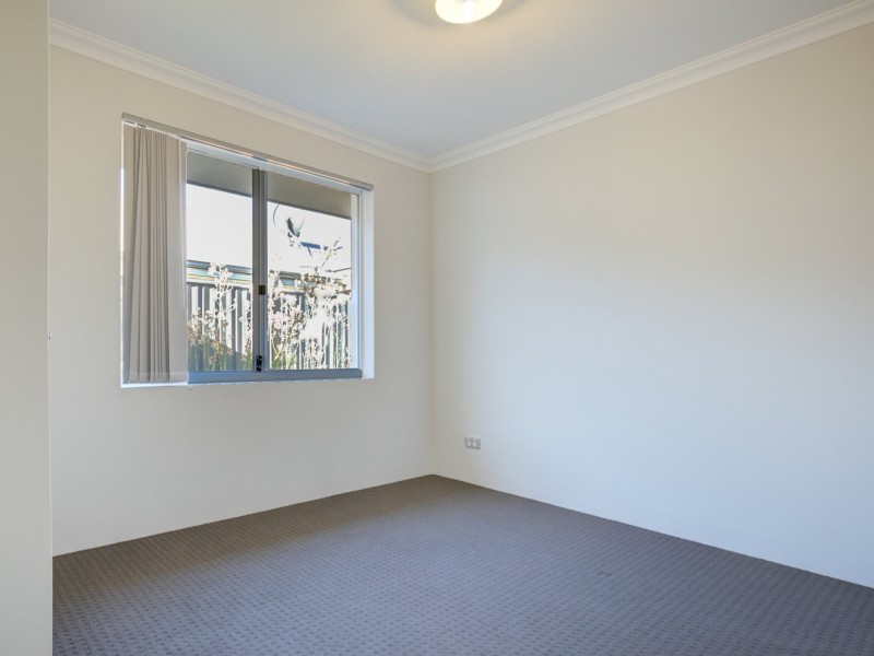 7 Hybrid Green, Banksia Grove WA 6031