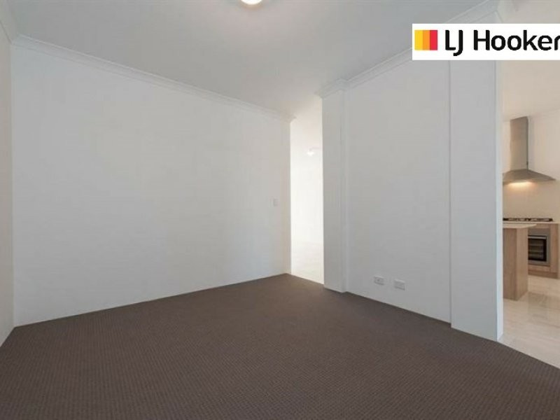 25 Boomerang Loop, Banksia Grove WA 6031