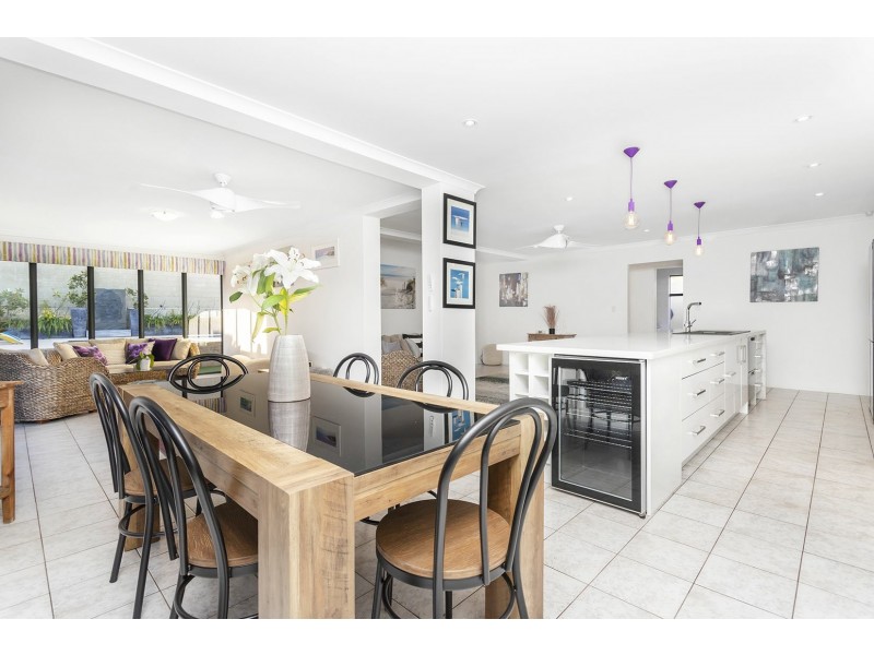 11 Bounty Way, Mindarie WA 6030