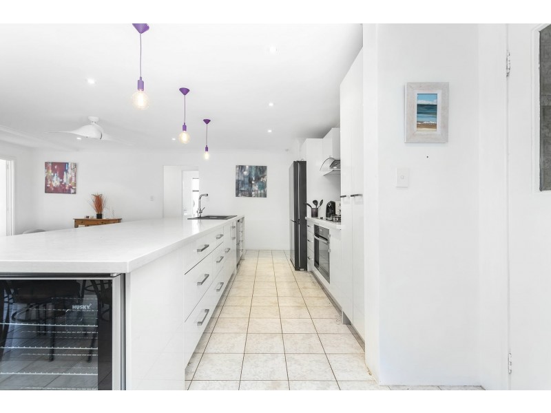 11 Bounty Way, Mindarie WA 6030