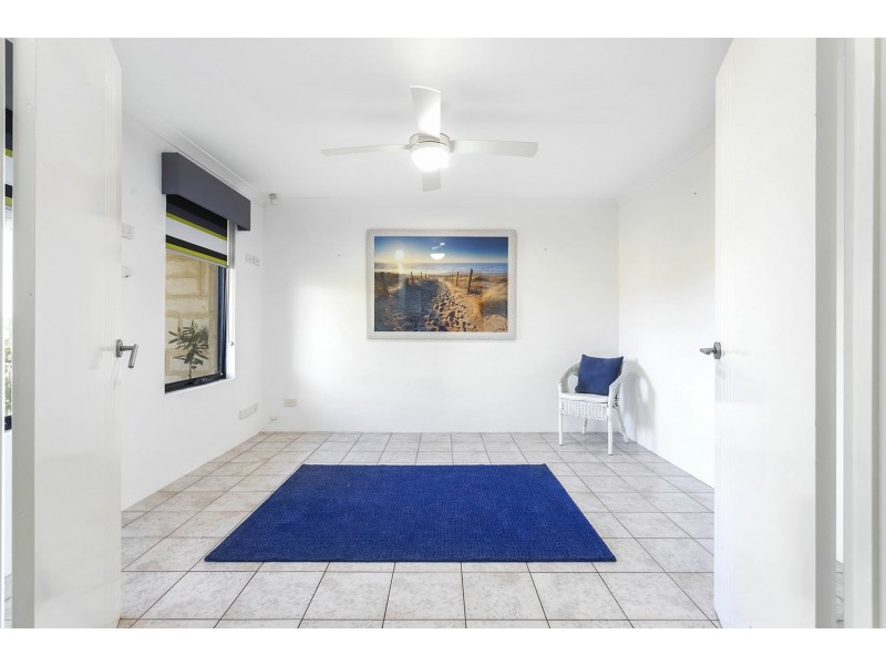 11 Bounty Way, Mindarie WA 6030
