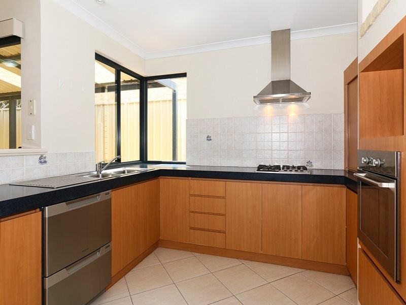 9 Hindmarsh Way, Edgewater WA 6027