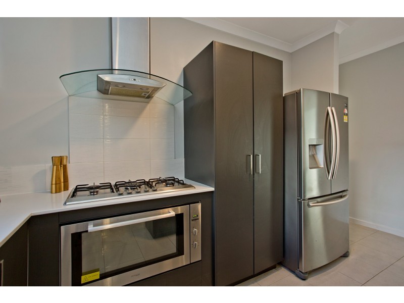 25 Dragonfly Road, Banksia Grove WA 6031