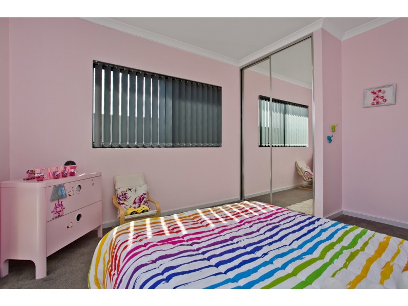 25 Dragonfly Road, Banksia Grove WA 6031