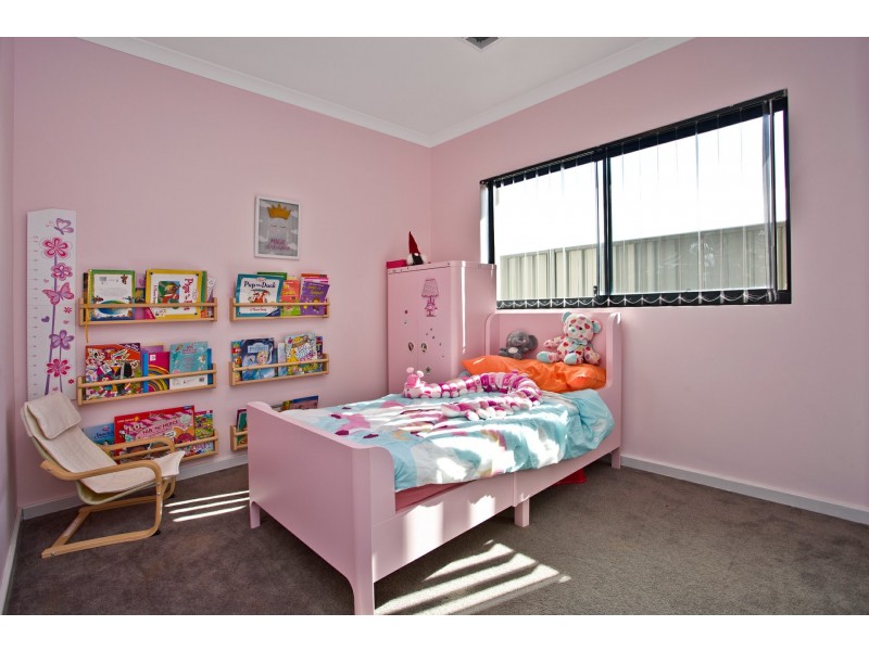 25 Dragonfly Road, Banksia Grove WA 6031