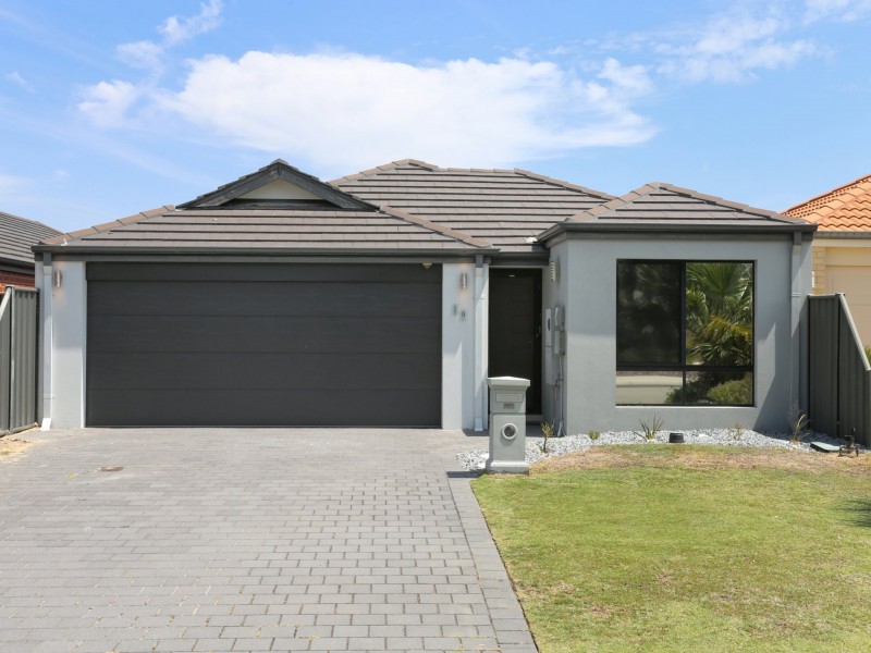 19 Bentham Turn, Banksia Grove WA 6031