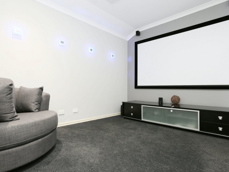 19 Bentham Turn, Banksia Grove WA 6031