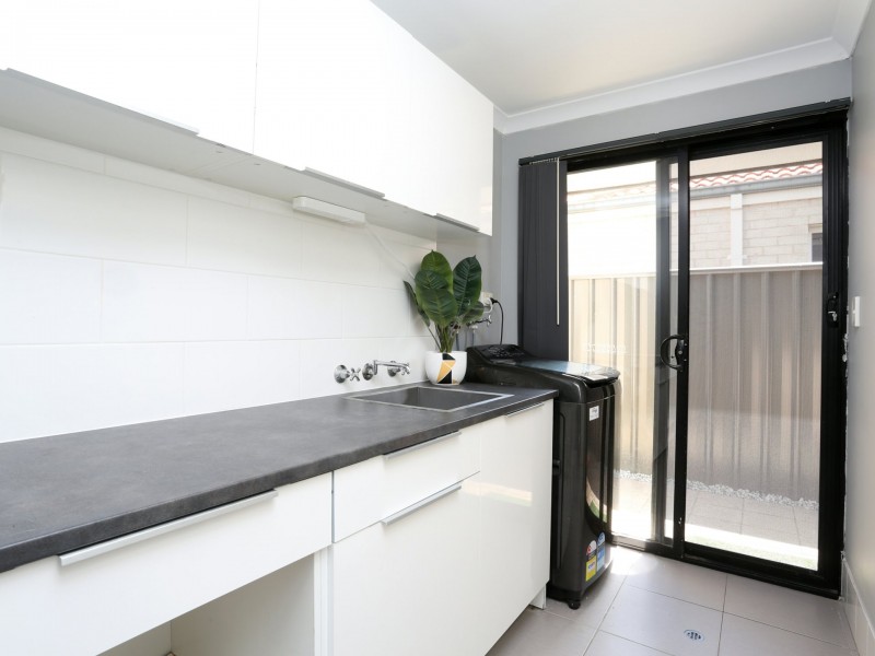 19 Bentham Turn, Banksia Grove WA 6031