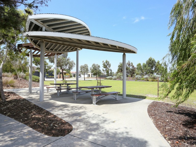 19 Bentham Turn, Banksia Grove WA 6031