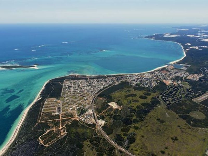 12 Bremer Parade, Jurien Bay WA 6516