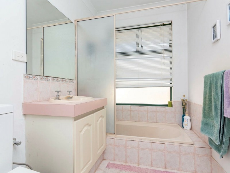 18 Kilmarnock Loop, Kinross WA 6028