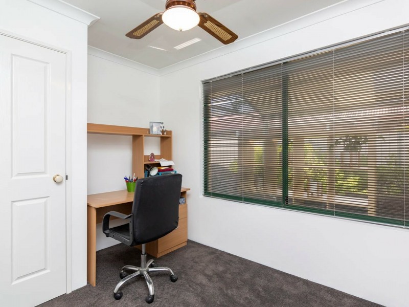 18 Kilmarnock Loop, Kinross WA 6028