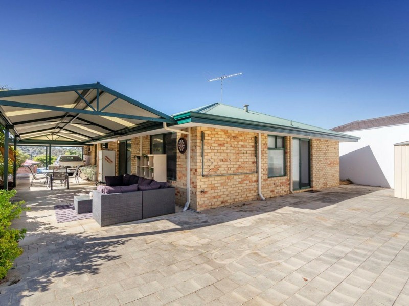 18 Kilmarnock Loop, Kinross WA 6028