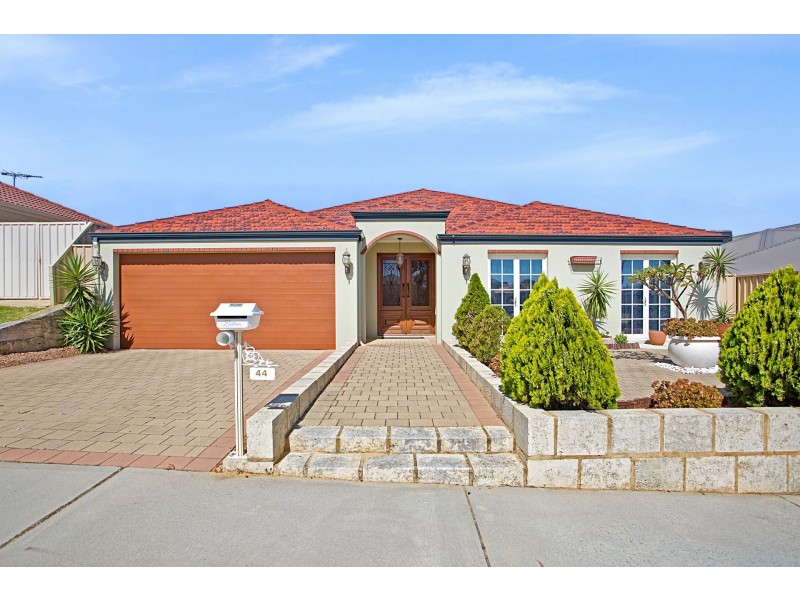 44 Camborne Parkway, Butler WA 6036