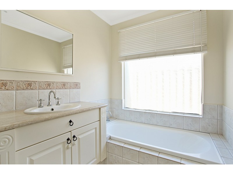 44 Camborne Parkway, Butler WA 6036