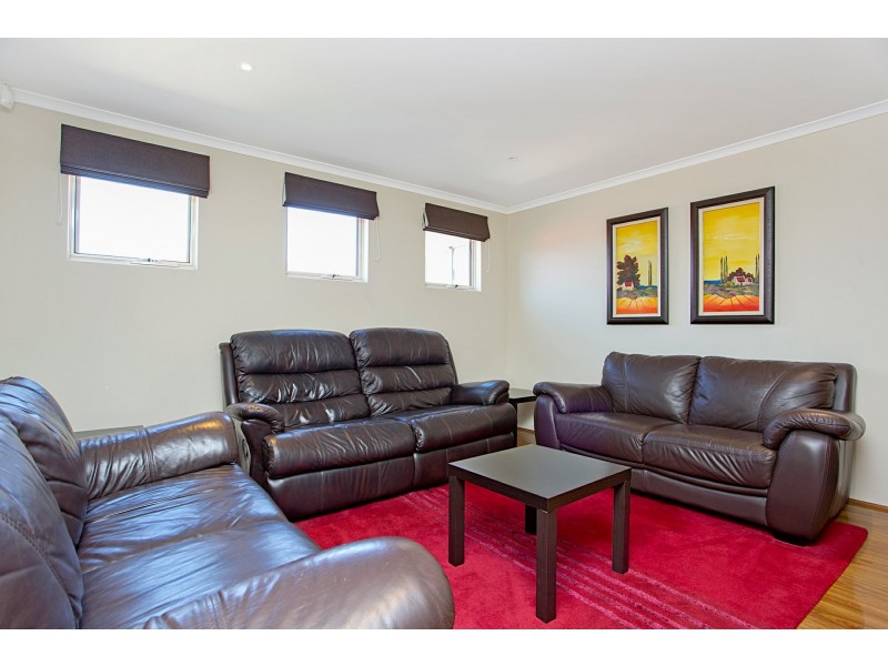 44 Camborne Parkway, Butler WA 6036