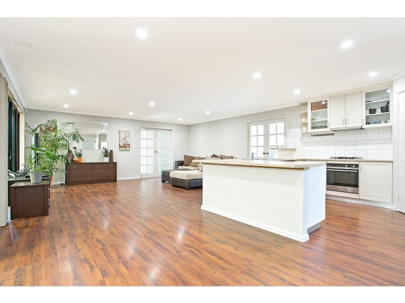 42 Monaltrie Loop, Carramar WA 6031