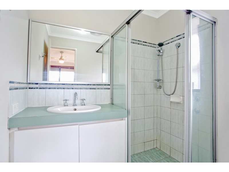 42 Monaltrie Loop, Carramar WA 6031