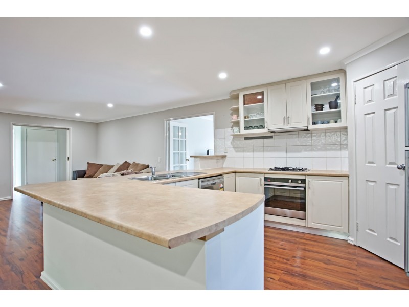 42 Monaltrie Loop, Carramar WA 6031