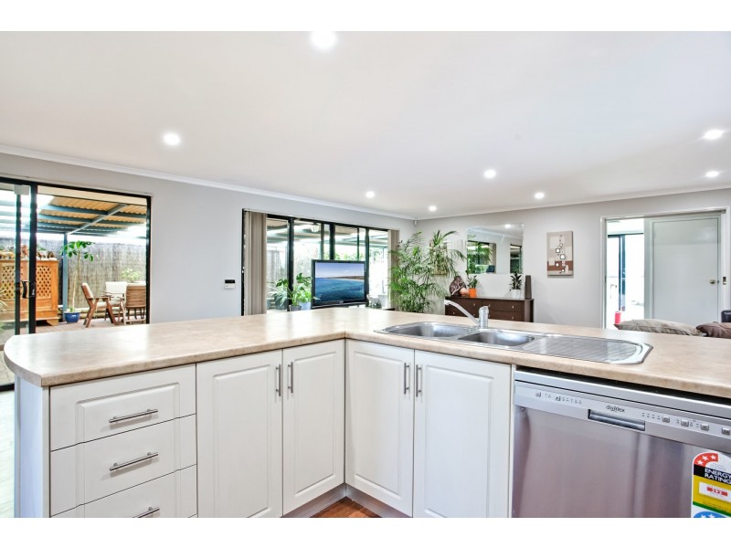 42 Monaltrie Loop, Carramar WA 6031