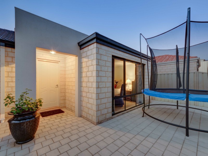 9 Vinci Entrance, Sinagra WA 6065