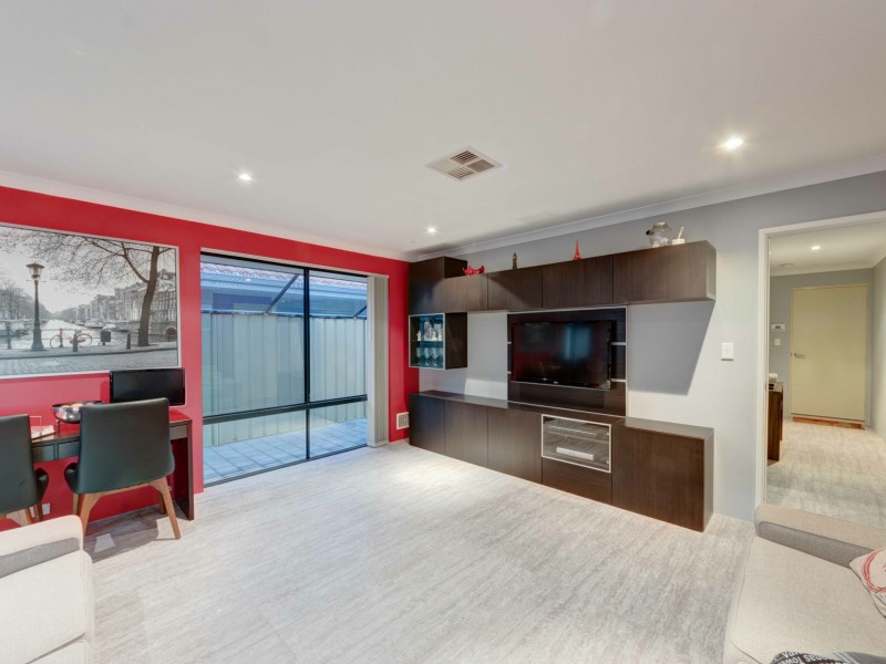 9 Vinci Entrance, Sinagra WA 6065