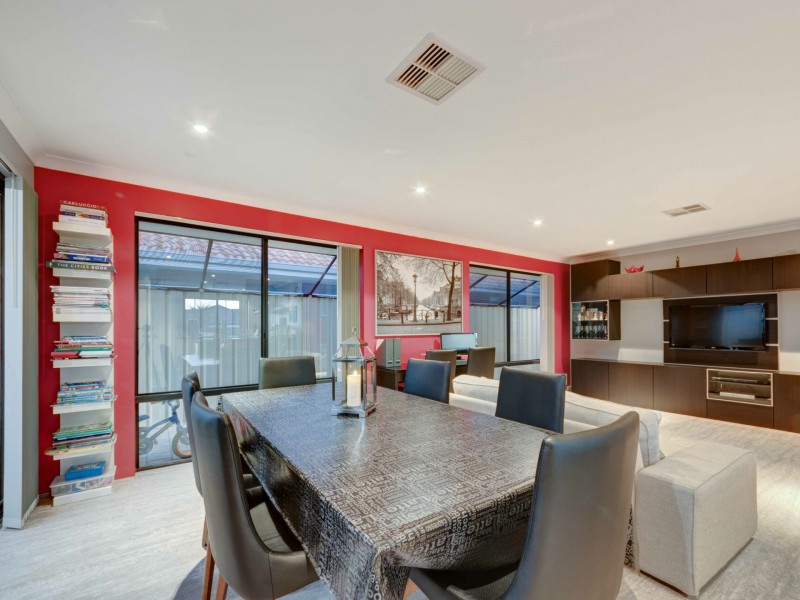 9 Vinci Entrance, Sinagra WA 6065