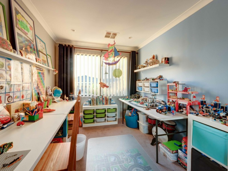 9 Vinci Entrance, Sinagra WA 6065