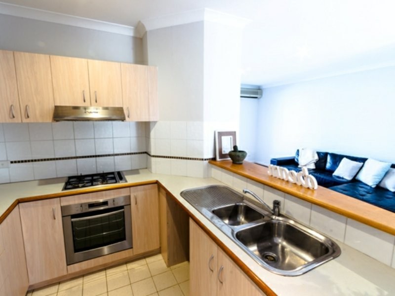 10/27 Piccadilly Circle, Joondalup WA 6027