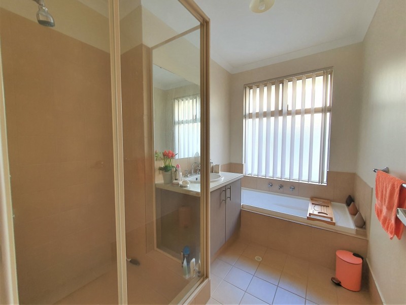 60 Millendon Street, Carramar WA 6031