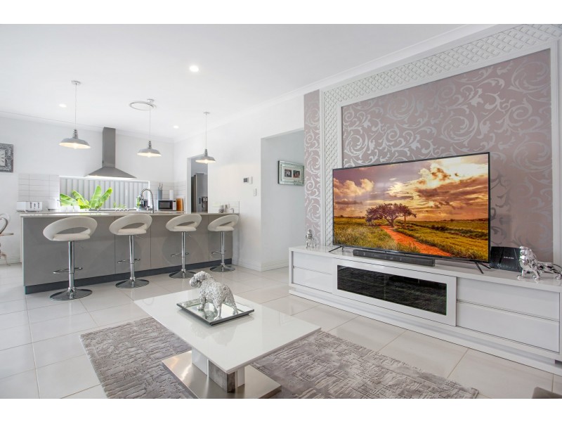 9 Lemon Way, Eglinton WA 6034