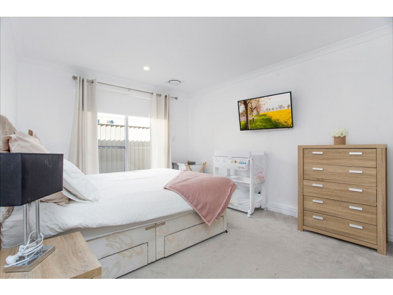 9 Lemon Way, Eglinton WA 6034