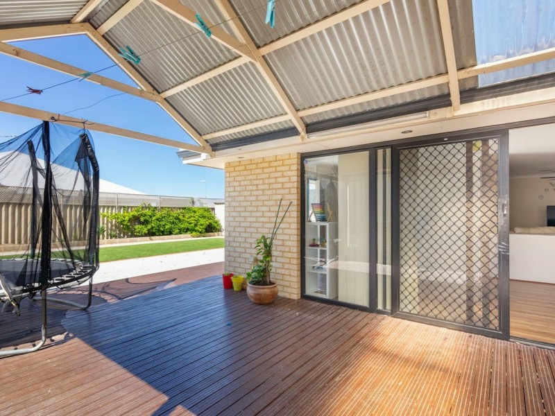 19 Cabanel Brace, Tapping WA 6065