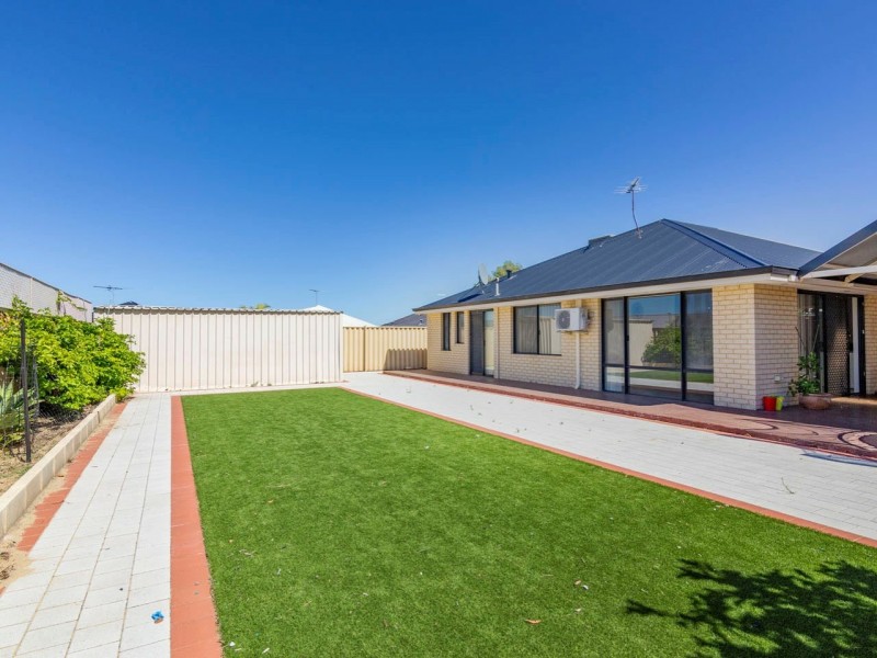 19 Cabanel Brace, Tapping WA 6065