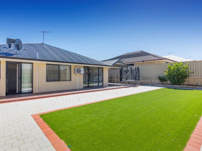 19 Cabanel Brace, Tapping WA 6065