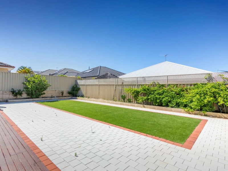 19 Cabanel Brace, Tapping WA 6065